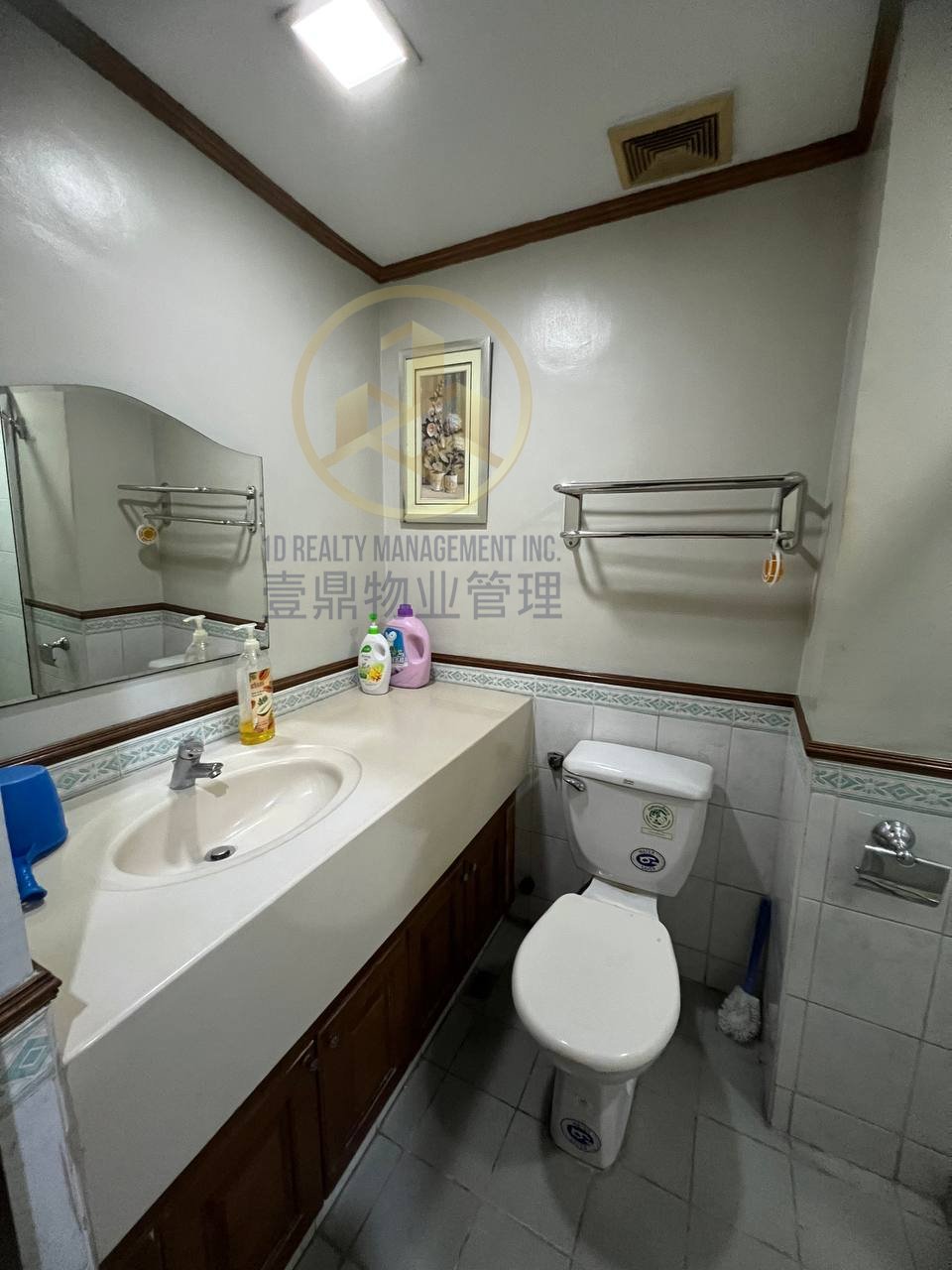 Paseo Parkview Suites - Salcedo Village, 142 Valero, Makati City - FOR LEASE