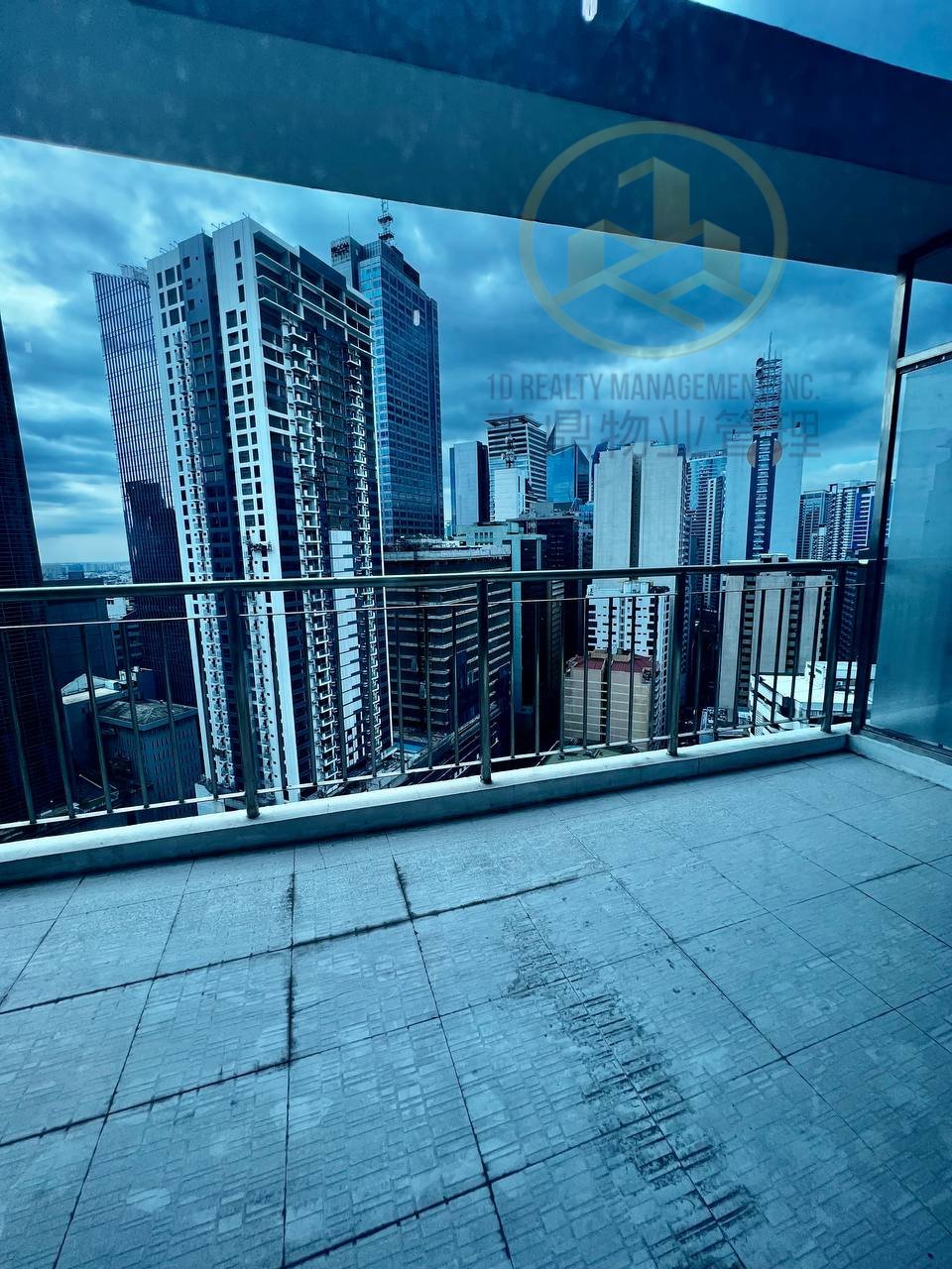 FOR LEASE PENTHOUSE 2BR - The Stratosphere - Valero, Makati City